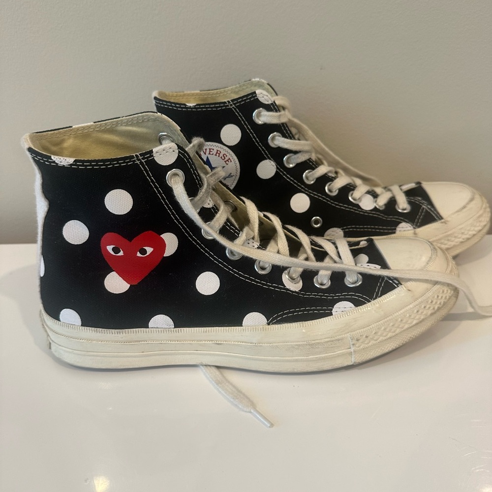 CONVERSE polka dot CDG high tops